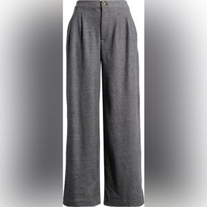 Dream Flannel Trousers by
Faherty NWT